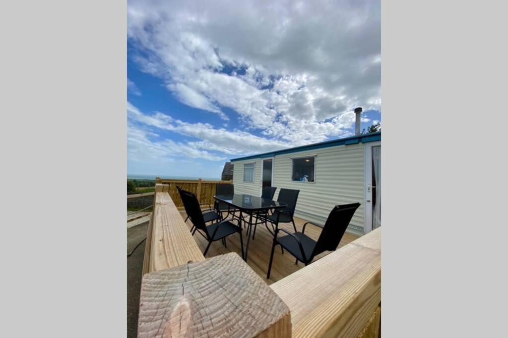 Snowdon Bay - North Wales - Stunning Llyn Peninsula Mountain & Ocean Views - Wilde Retreats Pwllheli Exterior foto