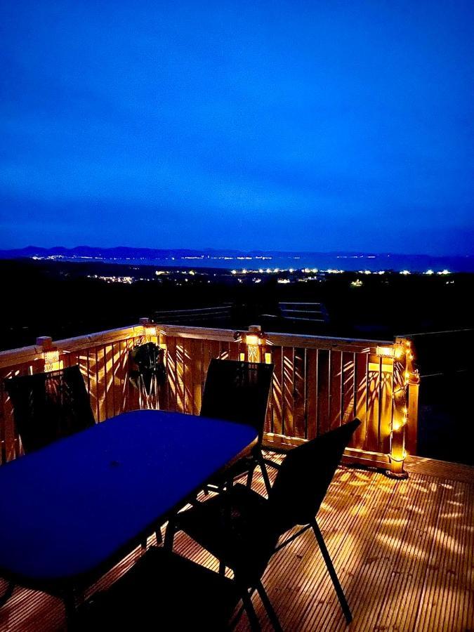 Snowdon Bay - North Wales - Stunning Llyn Peninsula Mountain & Ocean Views - Wilde Retreats Pwllheli Exterior foto