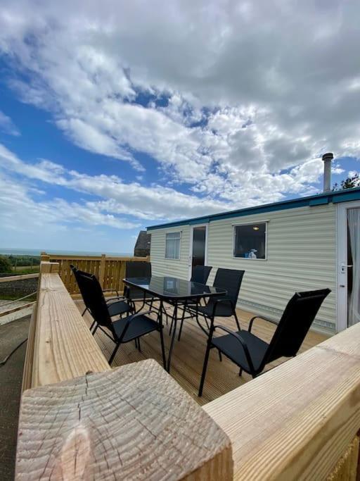 Snowdon Bay - North Wales - Stunning Llyn Peninsula Mountain & Ocean Views - Wilde Retreats Pwllheli Exterior foto